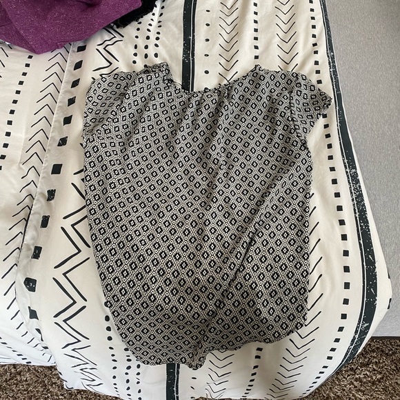 Pattern tee - Picture 3 of 4